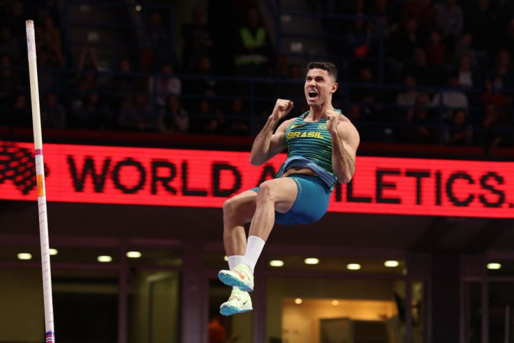 Salto com vara: Thiago Braz conquista prata in&eacute;dita no Mundial indoor