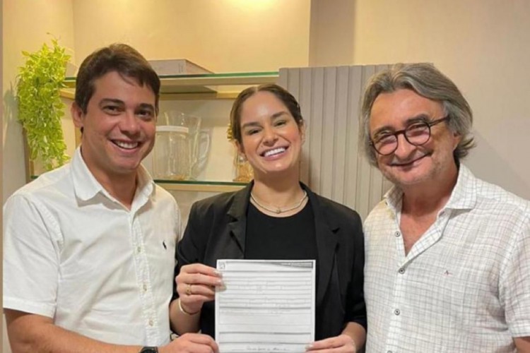 Pâmella Holanda se filia ao PL, mesmo partido do presidente Jair Bolsonaro