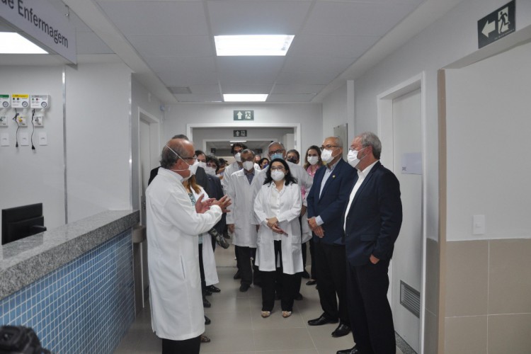 Hospital Universitário Walter Cantídio (HUWC) inaugura novas enfermarias das Unidades de Transplantes de Rim, Fígado e Pâncreas e as novas instalações dos ambulatórios de Geriatria, Reumatologia e Pneumologia.