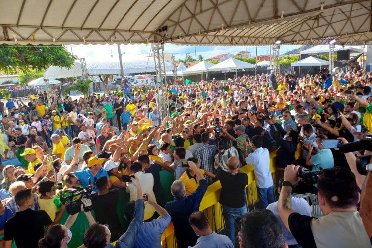 Visita de Bolsonaro a Quixadá(Foto: Henrique Araújo)