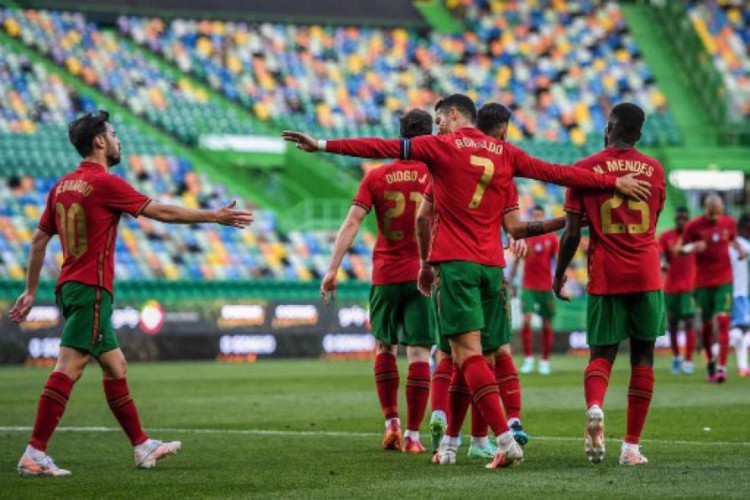 Portugal de Cristiano Ronaldo e Turquia jogam hoje, dia 24, por vaga na repescagem para Copa do Mundo de 2022; veja onde assistir ao vivo, hor&aacute;rio e prov&aacute;vel escala&ccedil;&atilde;o