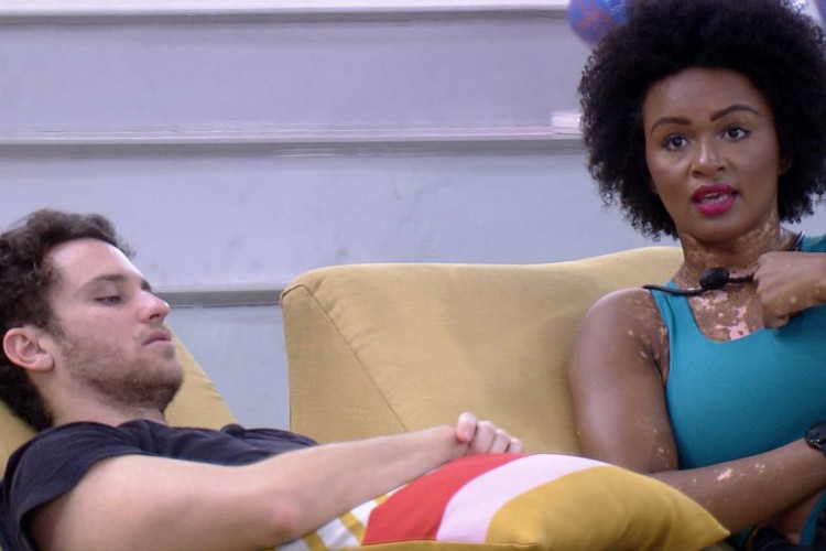BBB 22: Lucas e Natália conversam sobre o jogo; saiba que horas começa o programa de hoje (28/03)