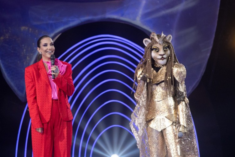 Hoje, 27 de março (27/03) jurados tentam descobrir quem é a Leoa no The Masked Singer Brasil. Veja as dicas e os palpites dos jurados e vote na enquete