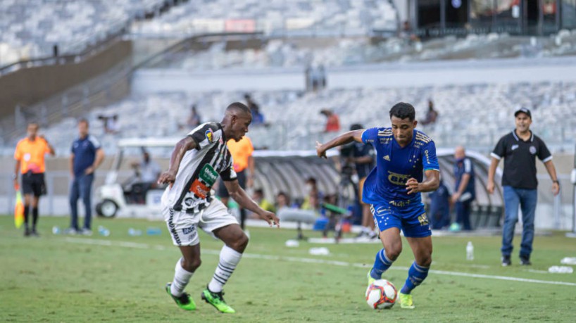 Horário do jogo do Cruzeiro hoje na Série B e transmissão na terça (26/04)