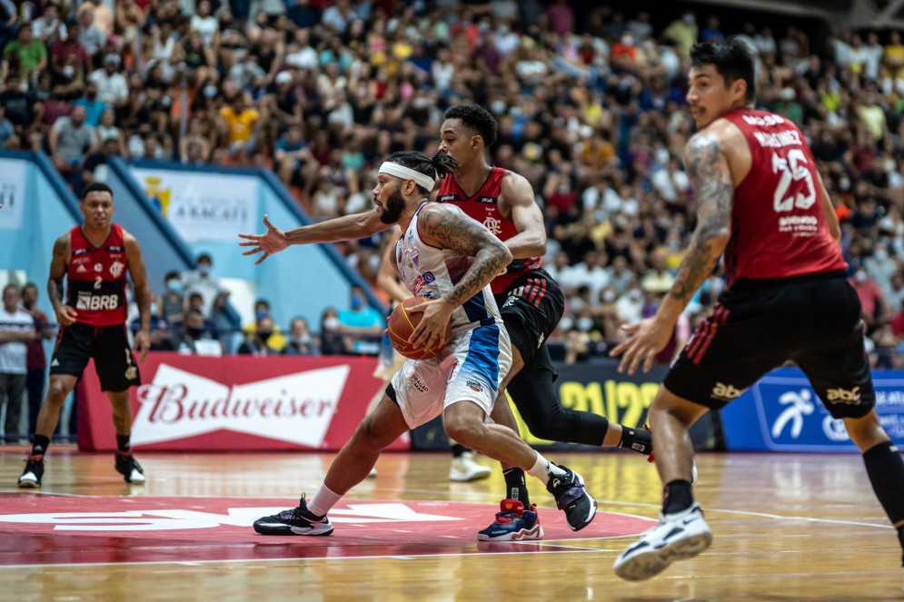 Fortaleza, Brazil. 31/01/2023, Action during the Novo Basquete Brasil NBB  basketball game between Fortaleza Basquete Cearense v Flamengo at the Centro  de Formacao Olimpica, Fortaleza, Brazil. (/SPP) Credit: SPP Sport Press  Photo. /