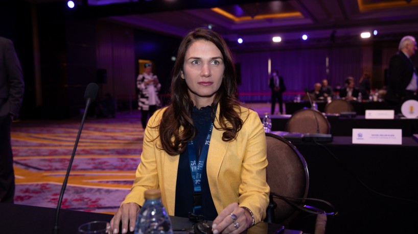 Michelle Ramalho, presidente da Federação Paraibana de Futebol, no 75º Congresso da Conmebol, em Doha, no Catar