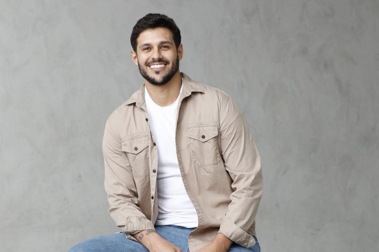  Irm&atilde;o do ex-BBB, Diogo Mussi, explica sobre o status de recupera&ccedil;&atilde;o do irm&atilde;o ap&oacute;s a intuba&ccedil;&atilde;o