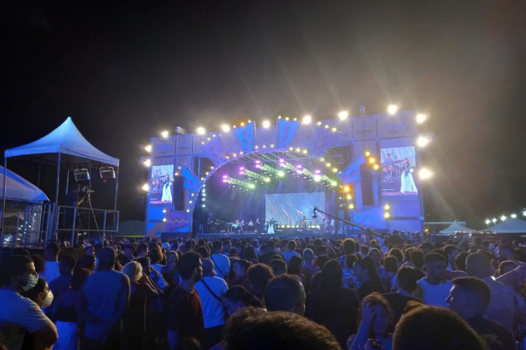 Público compareceu em bom número para acompanhar os shows
