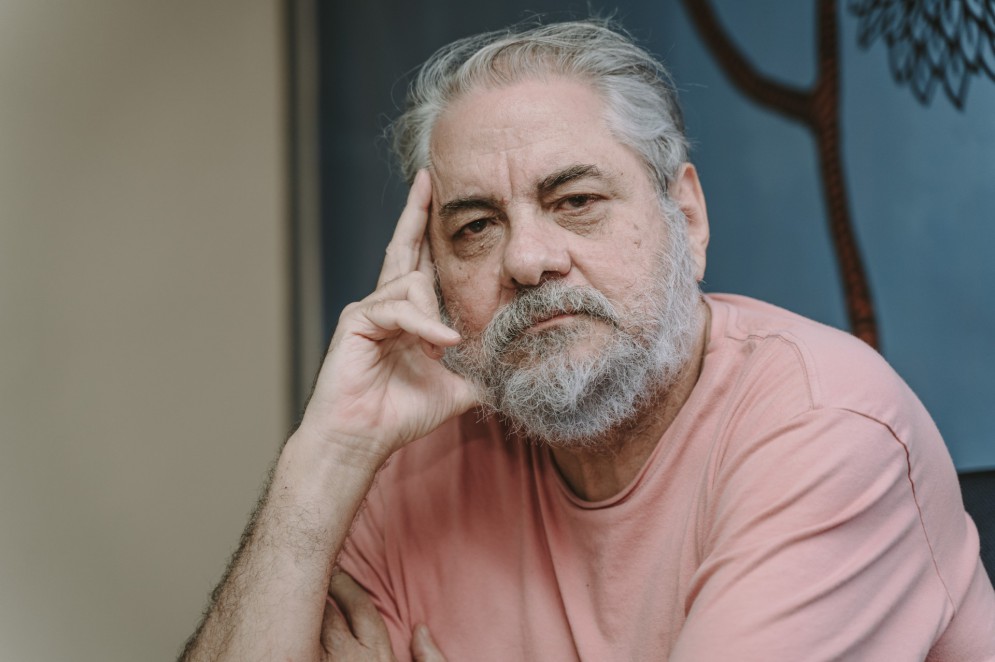 Paulo Sérgio Bessa Linhares é um antropólogo, doutor em sociologia, jornalista e professor cearense(Foto: JULIO CAESAR)
