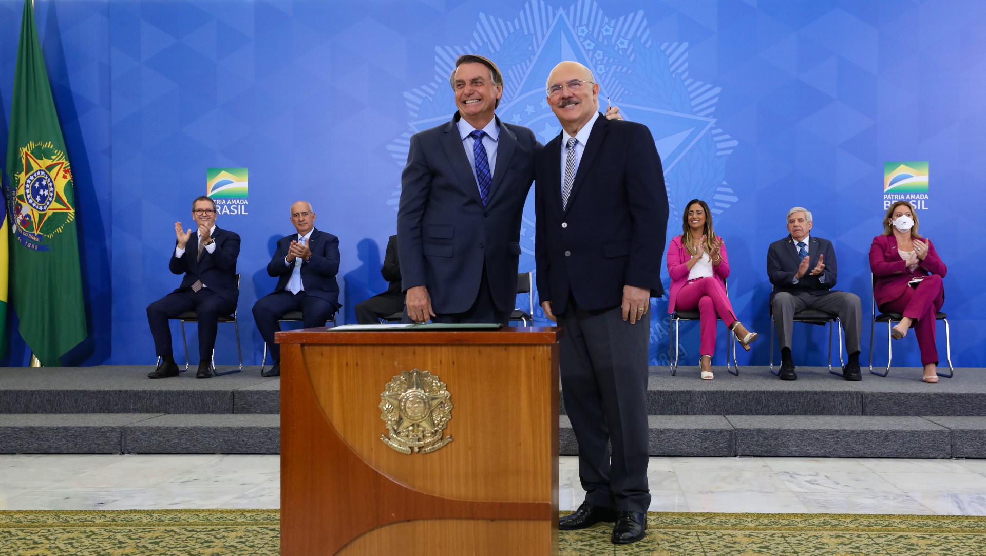 ￼ Presidente Jair Bolsonaro e o então ministro da Educação, Milton Ribeiro  (Foto: Clauber Cleber Caetano/PR)