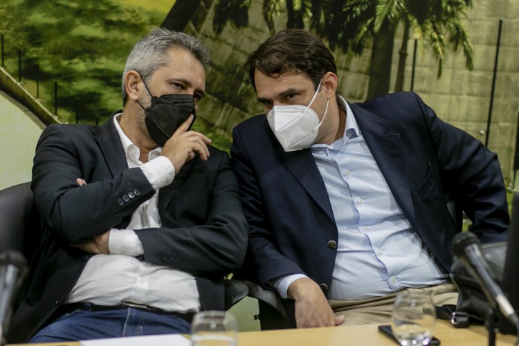 ￼RELATOR e presidente da CPI, deputados 
Elmano Freitas e Salmito Filho