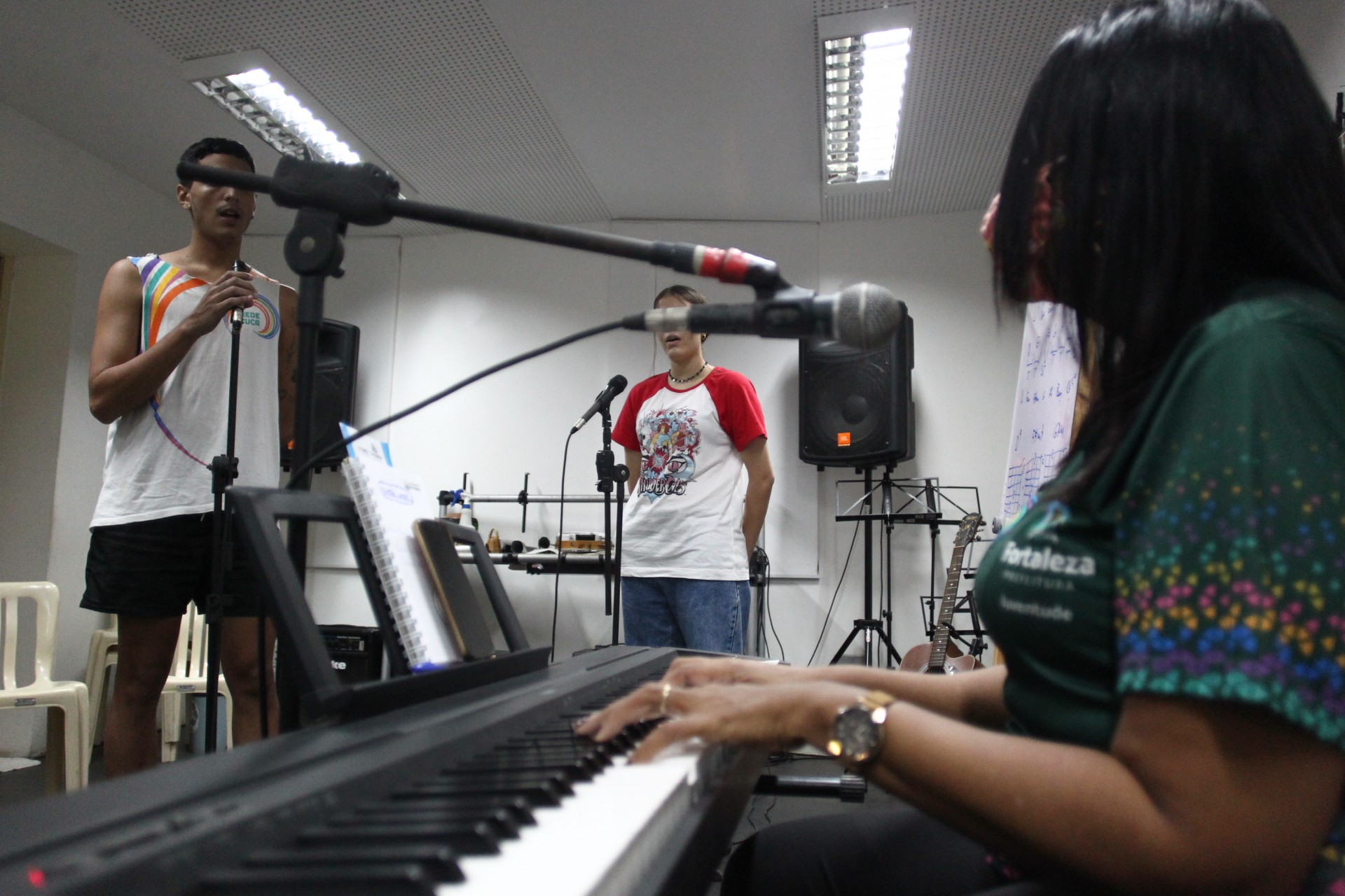 (Foto: Fábio Lima/ O POVO)Aulas de música e canto são algumas das atividades disponível na Rede Cuca. Cuca Jangurussu.