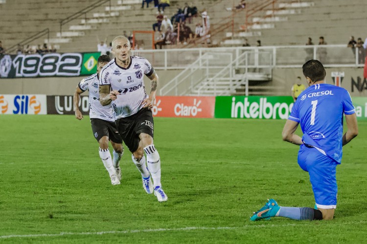 Lances do jogo Tombense 0 x 2 Ceará pelo jogo de ida da 3 fase da Copa do Brasil. (Foto: Israel Simonton/CSC) 