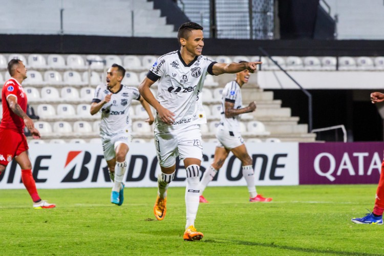 General Caballero x Ceará pela Copa Sul Americana. 