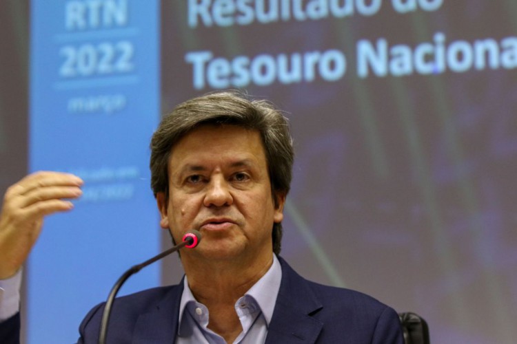 O secretário do Tesouro Nacional, Paulo Valle, apresenta o Relatório da Dívida Pública Federal referente a março