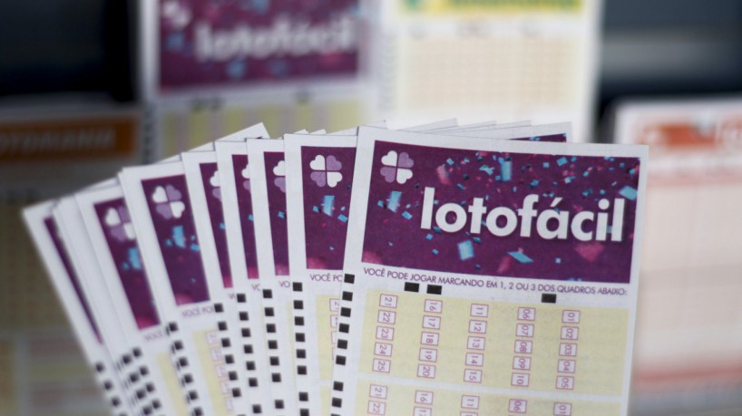 O sorteio da loteria Lotofácil desta segunda-feira, 12 de fevereiro de 2024 (12/02/24), não ocorrerá devido ao período de Carnaval