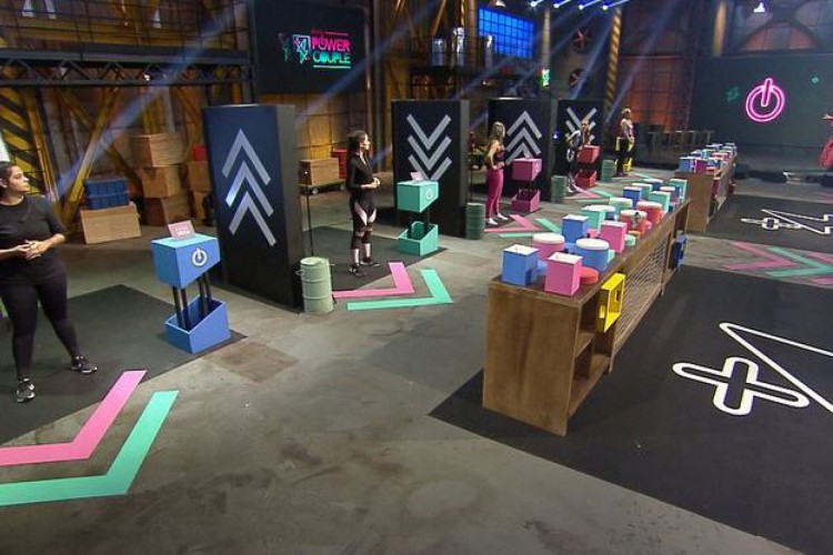 Power Couple Brasil 2022 continua sob o comando de Adriane Galisteu. Veja onde assistir ao vivo e horário do programa hoje, dia 03/05, e qual horário