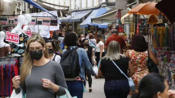 Em Fortaleza, 48,9% dos consumidores afirmam que não comprarão presentes para o Dia dos Pais em 2022