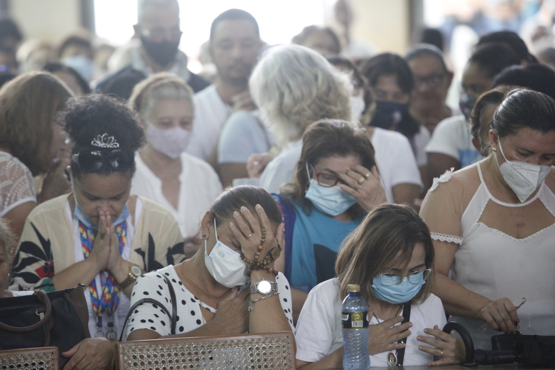 FORTALEZA,CE, BRASIL, 13.05.2022: Missa de Nossa Senhora de Fátima.  Igreja de Fátima, Av. 13 de maio.  (Fotos: Fabio Lima/O POVO)