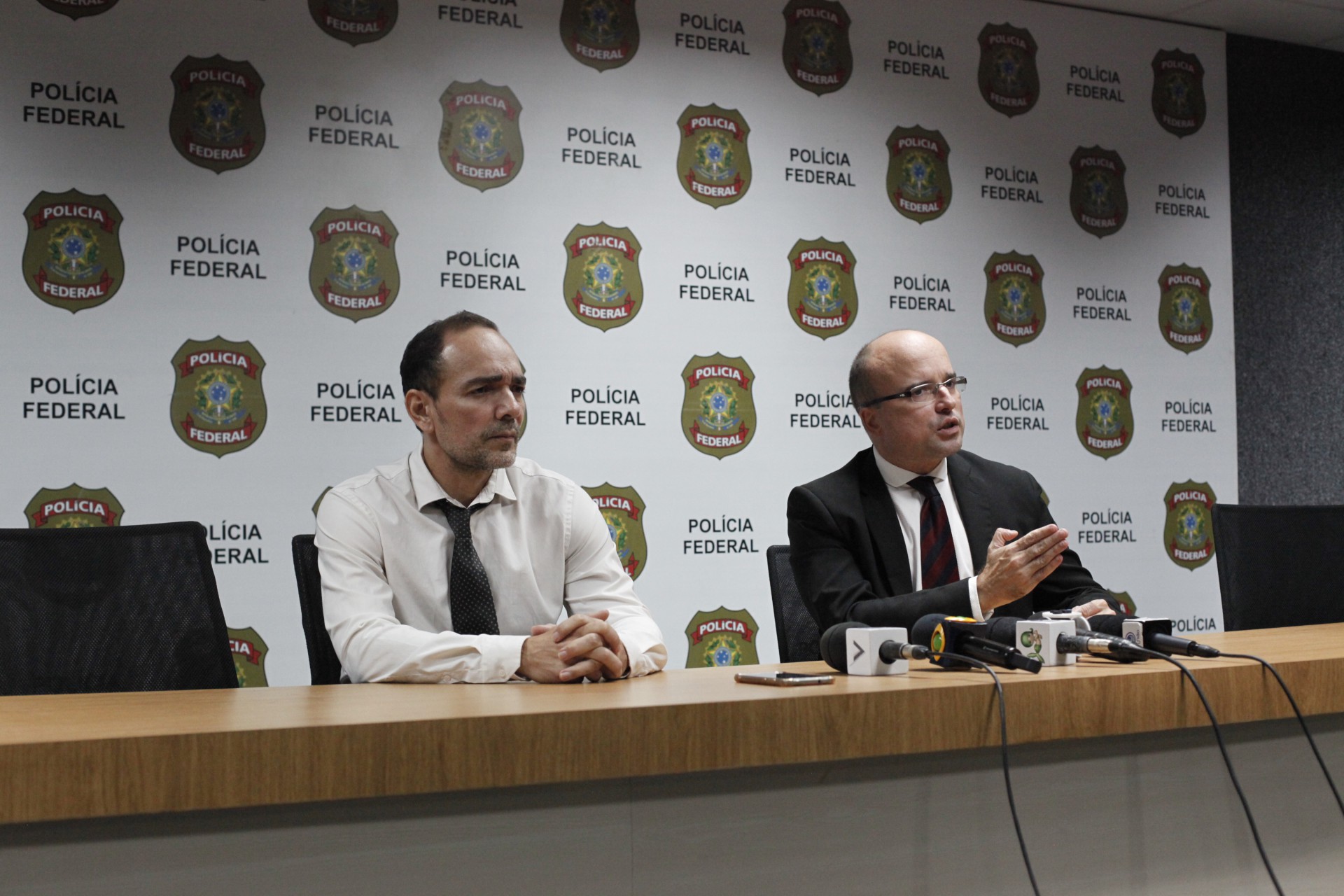 Delegados da Polícia Federal concederam entrevista coletiva ontem (Foto: FABIO LIMA)