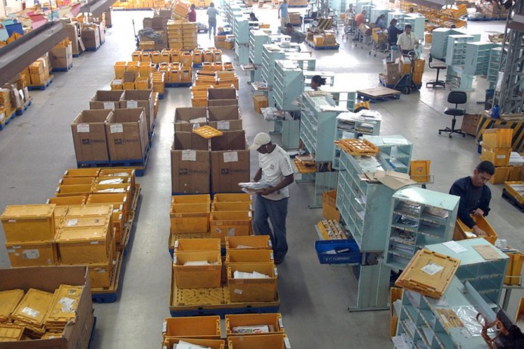 Presidente descarta taxar compra por meio de aplicativos estrangeiros