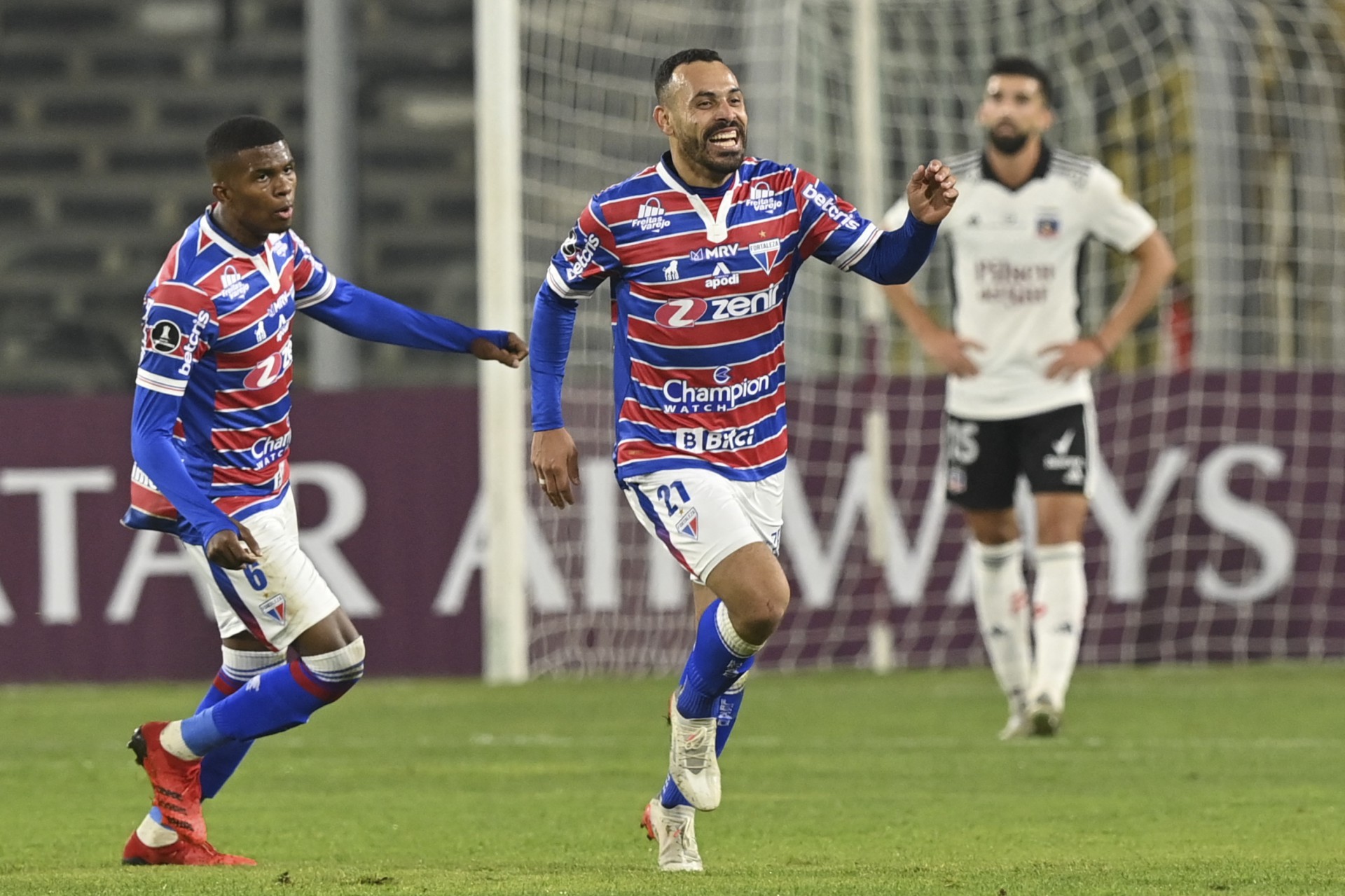 Moisés teve participação direta em três gols do Leão
 (Foto: MARTIN BERNETTI/AFP)