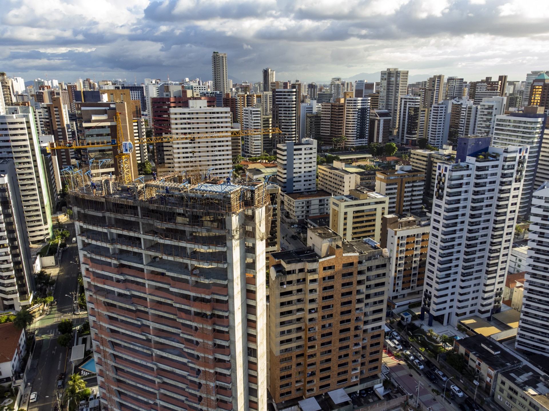 Meireles é o bairro de maior IDH de Fortaleza e está na área com menor taxa de homicídios por 100 mil habitantes (Foto: FCO FONTENELE)