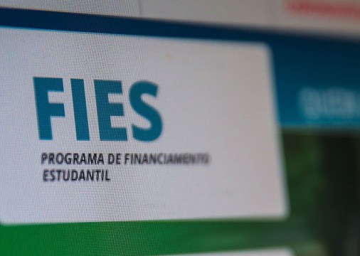 Entenda como funciona o refinanciamento com negocia&ccedil;&atilde;o de d&iacute;vidas com at&eacute; 99% de desconto e parcelamentos de 150 vezes de saldo do Fies 2022
