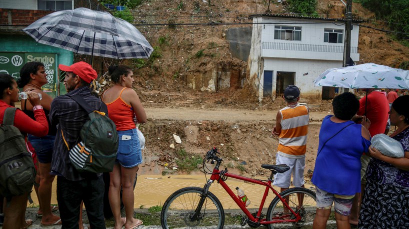 #Brasil: Fortes chuvas em Pernambuco já deixam 91 mortos e 4 mil desabrigados 