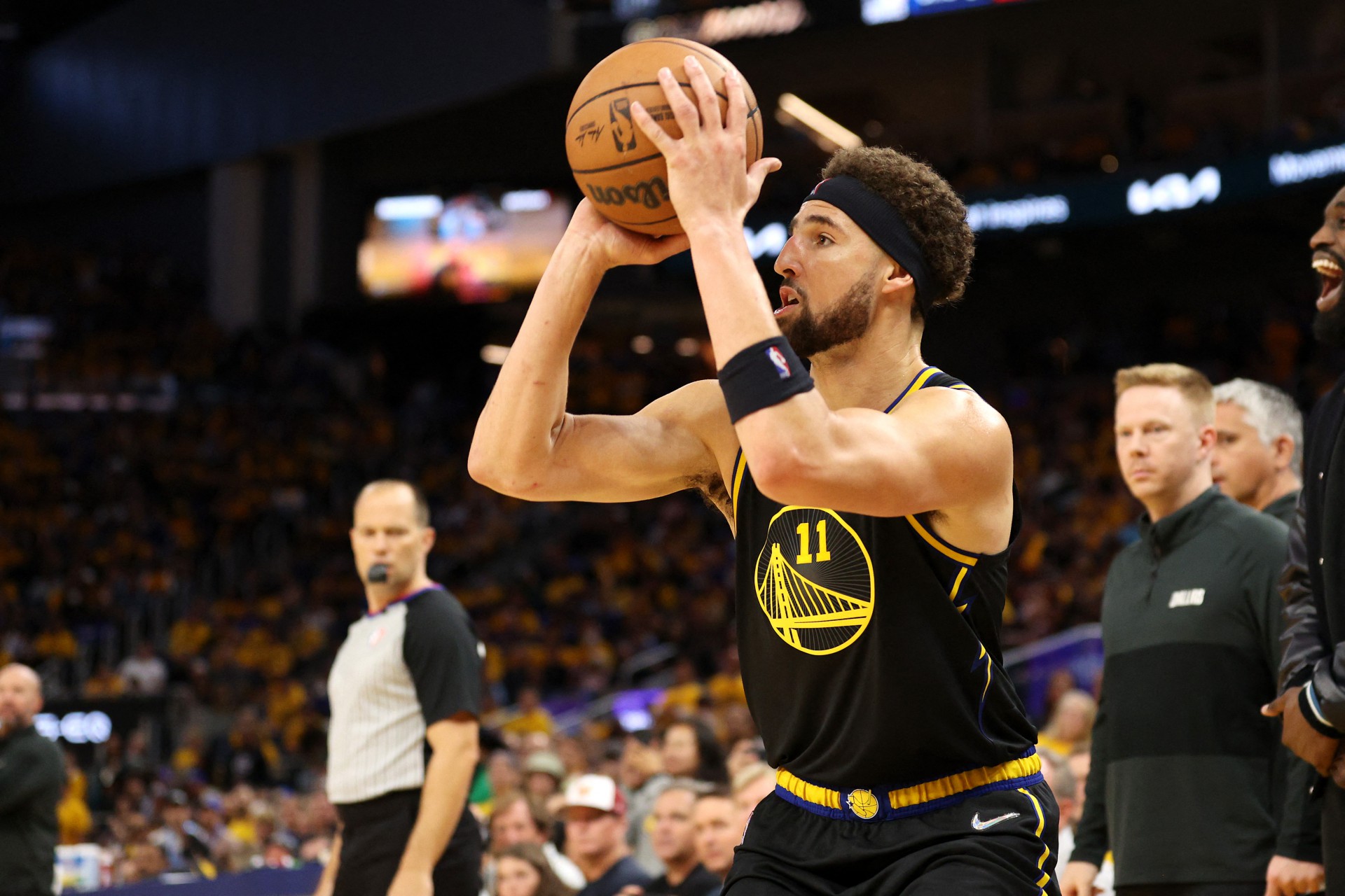 Klay Thompson, do Golden State Warriors, em jogo dos playoffs da NBA (Foto: EZRA SHAW / GETTY IMAGES NORTH AMERICA / GETTY IMAGES VIA AFP)