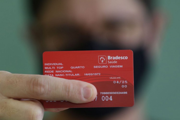 Quase 50% precisaram ajustar orçamento para não perder plano de saúde