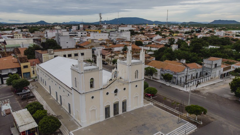 SANTAQUITERIA, CE, BRASIL, 12-05.2022: Igreja Matriz da cidade de Santa Quiteria. (Foto:Aurelio A...