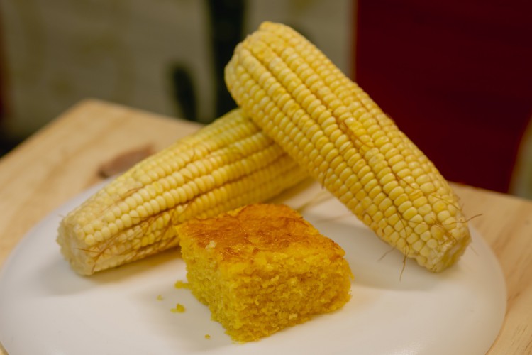 Bolo de milho verde: confira receitas fáceis e saborosas para o São João
