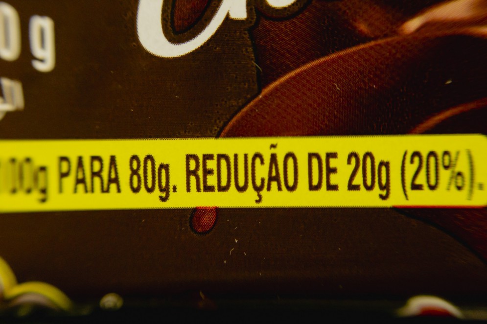 Biscoito de chocolate sofreu redução de 20 gramas e mostra mudança em letreiro na embalagem(Foto: Aurelio Alves)