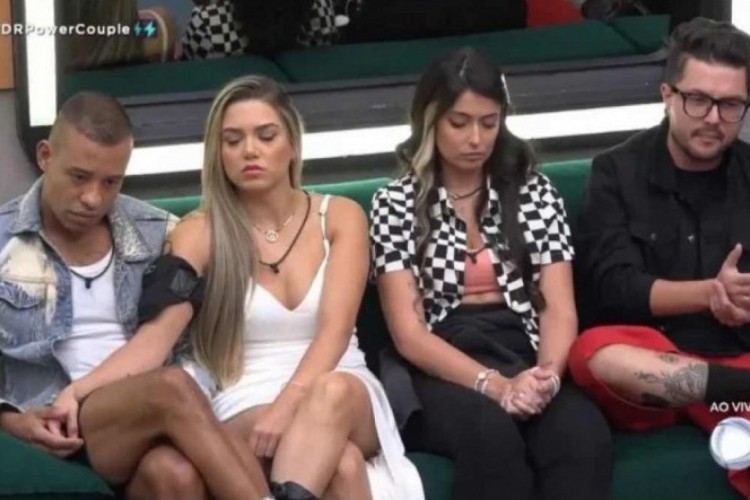 A produção do Power Couple suspendeu a formação da DR 