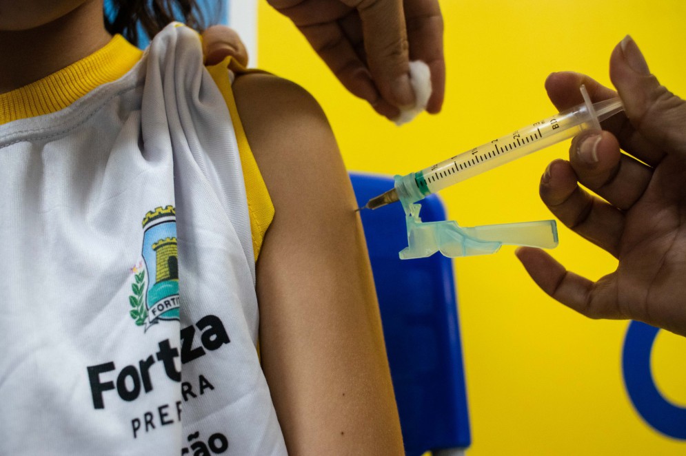 Covid-19: "Dia D" de vacinação em escolas municipais de Fortaleza continua nesta quinta-feira, 9(Foto: FERNANDA BARROS)