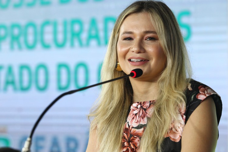 FORTALEZA, CEARÁ, BRASIL, 10.06.2022: Camily Cruz, procuradora-geral do estado. Posse dos novos procuradores do estado do Ceará.  Palácio da Abolição.   (Fotos: Fabio Lima/O POVO)