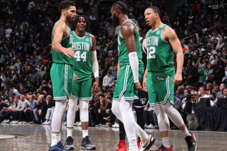 Warriors e Celtics jogam hoje, segunda, 13 de junho (13/06), pelo jogo 5 das finais da National Basketball Association (NBA); confira horário e onde assistir ao vivo ao jogo