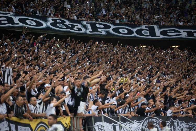 Mais de 46 mil torcedores do Vov&ocirc; estiveram presentes no jogo contra o The Strongest