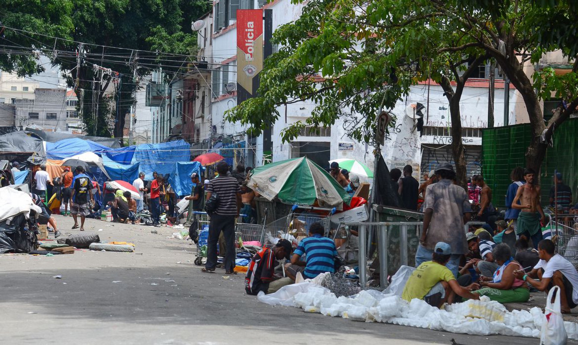 São Paulo - Região entre a Estação da Luz e o Viaduto Santa Ifigênia, conhecida como Cracolândia ( (Foto: Rovena Rosa/Agência Brasil)