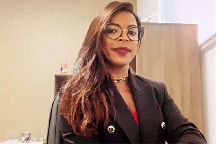 A advogada Yldene Martins, 41, conselheira estadual da Ordem dos Advogados do Brasil (OAB) na Bahia, foi vítima de racismo por uma vizinha