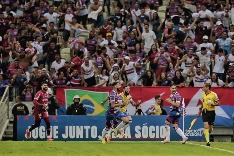 Fortaleza voltou a vencer o maior rival depois de quatro jogos