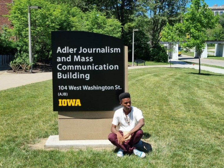 Grupo de comunicadores visitol pontos culturais e universidades importantes para a história afro-americana