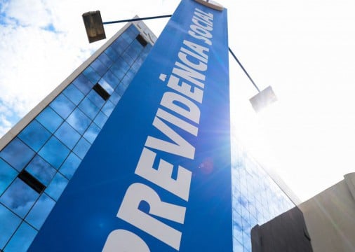 Aposentados fazem ades&atilde;o gratuita pelo aplicativo Meu INSS para receber valores descontados indevidamente por associa&ccedil;&otilde;es