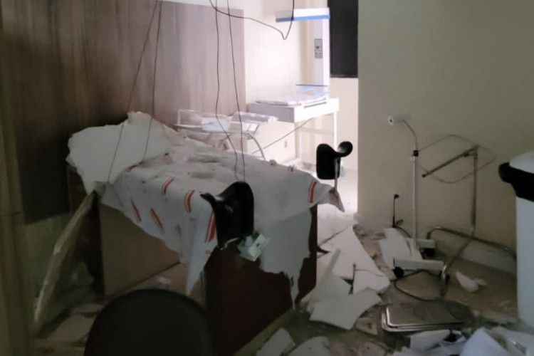 Forro do teto de uma das salas de atendimento de emerg&ecirc;ncia do Hospital G&ecirc;nesis, localizado no bairro Aldeota, em Fortaleza, desabou na manh&atilde; desta quinta-feira, 30