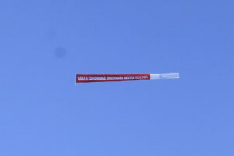 A aeronave com a mensagem mensagem: 