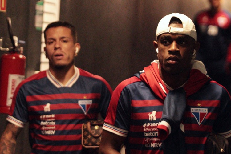 Zagueiro Marcelo Benevenuto em viagem da delegação do Fortaleza