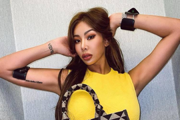 Jessi deixou a empresa P Nation após três anos de contrato