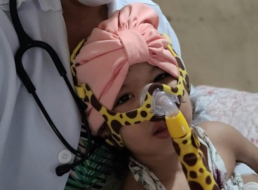 Família de Maria Gabriela, de 4 anos, diagnosticada com distonia, realiza campanha de para custear o tratamento da filha 