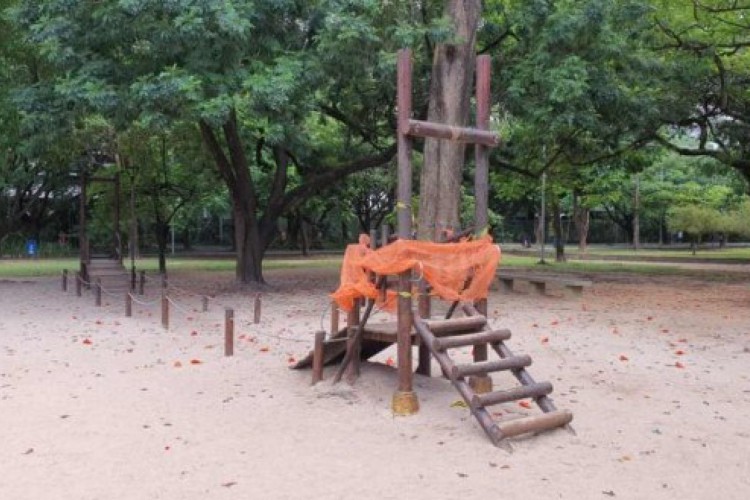 Tirolesa amanheceu interditada nesta segunda-feira (11